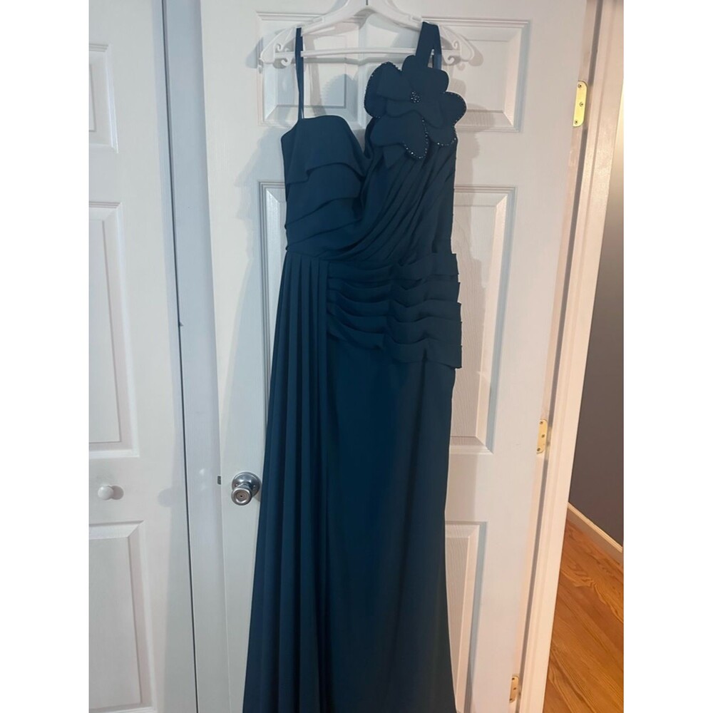 Mother of the Bride dress One-Shoulder Teal Evening Gown with Floral Accent